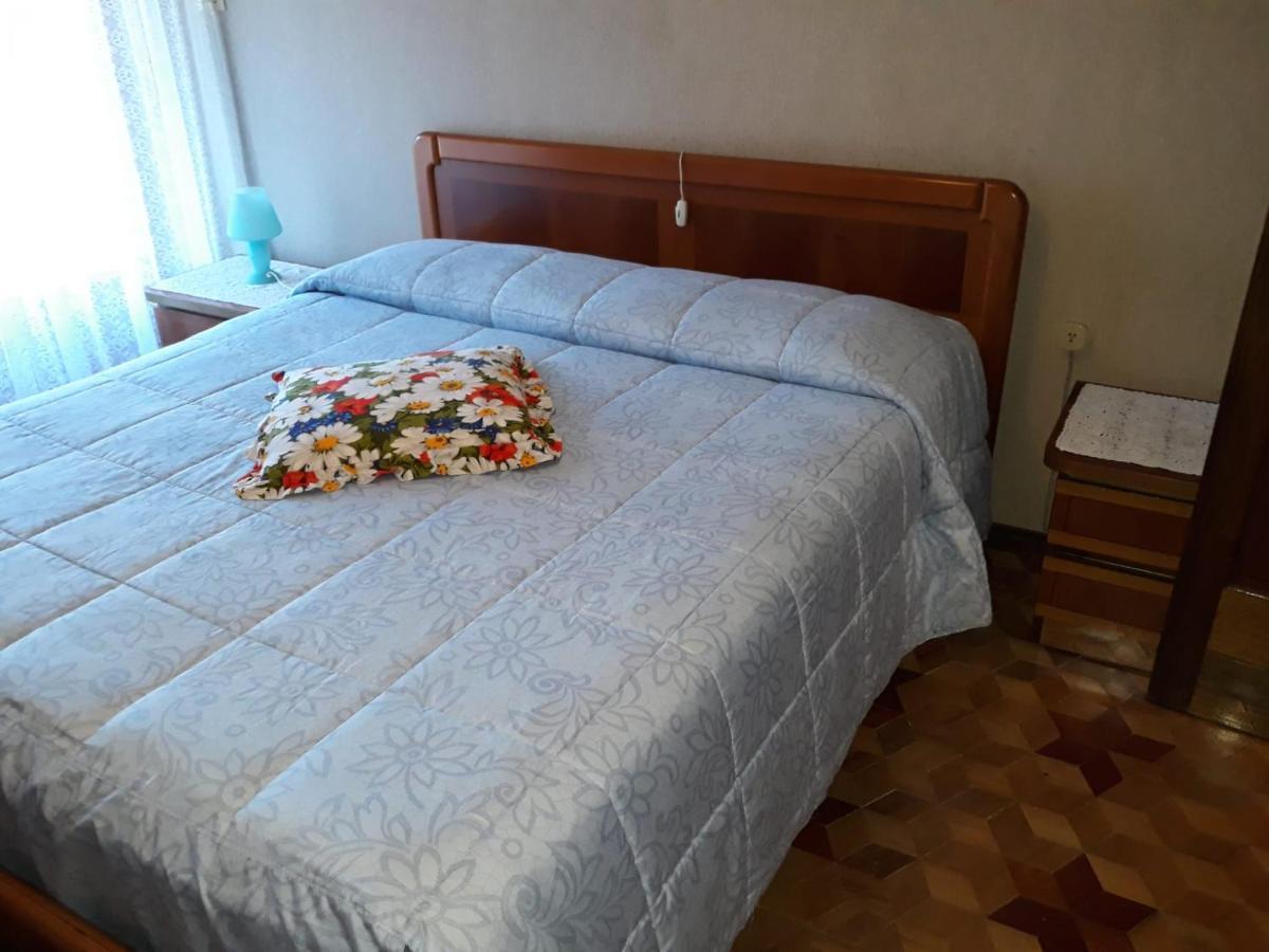 Appartamento Con Parcheggio Pubblico Sotto Casa Saint-Vincent Dış mekan fotoğraf